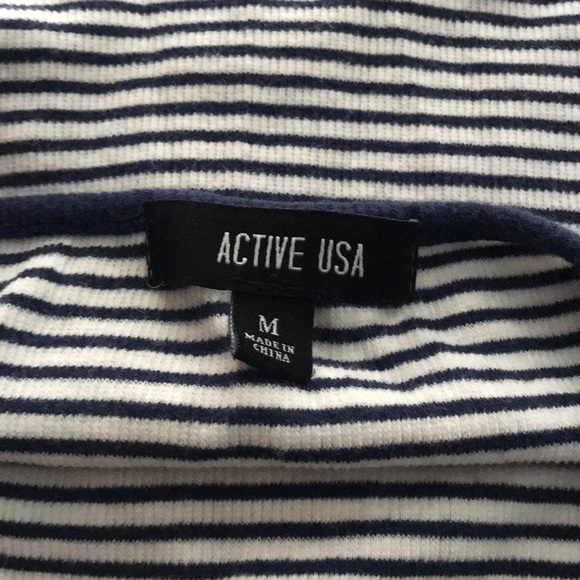 crop top - Picture 3 of 3